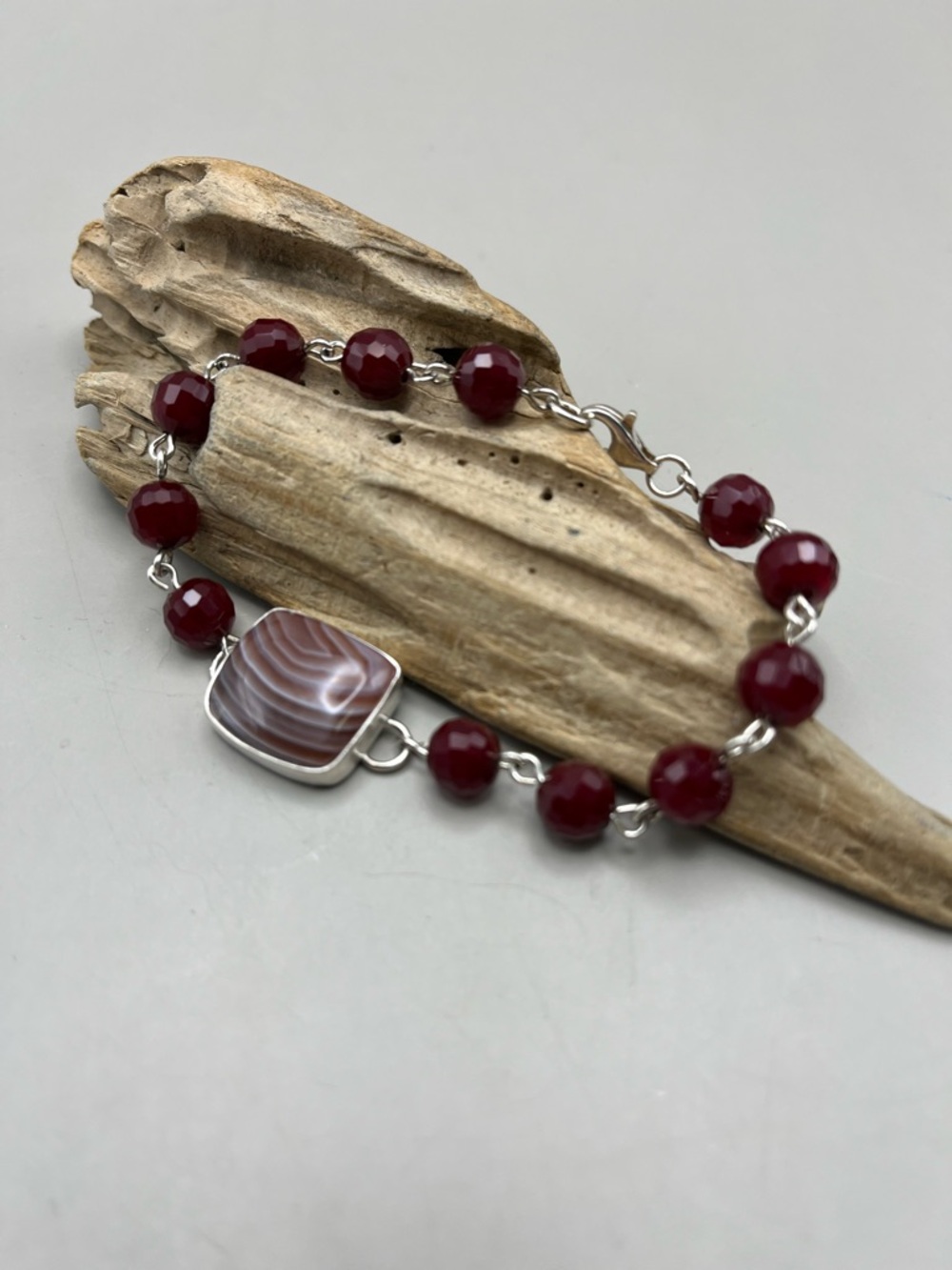 Artisan Sterling Silver Red Agate Bead Bracelet with Striped Agate Accent